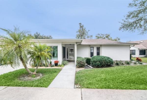 GOLF VIEW VILLAS CONDO 01