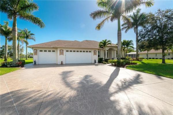 ROTONDA WEST BROADMOOR