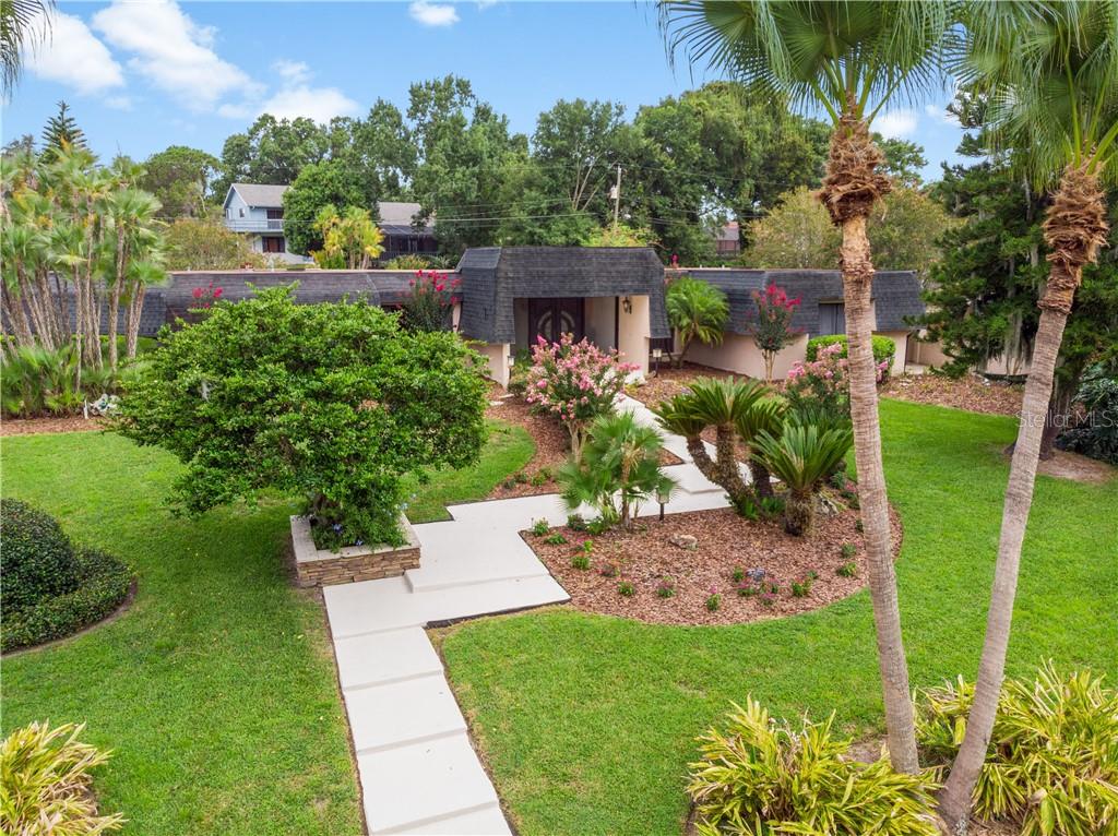 LAKE POINT - фото