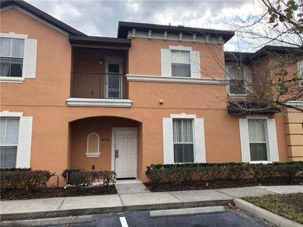 REGAL OAKS AT OLD TOWN