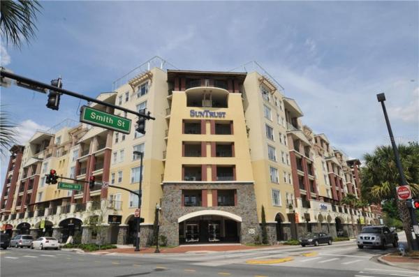 WELLESLEY CONDOMINIUM