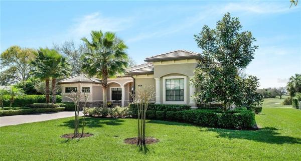 HEATHROW COUNTRY ESTATE