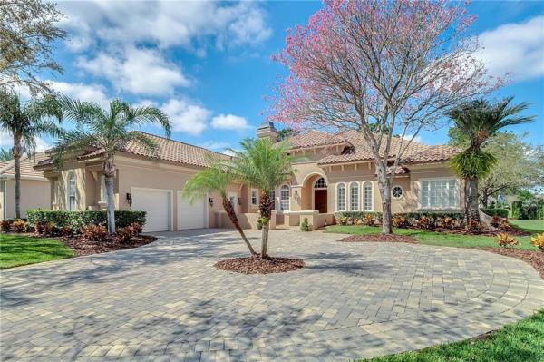 KEENES POINTE 46/104