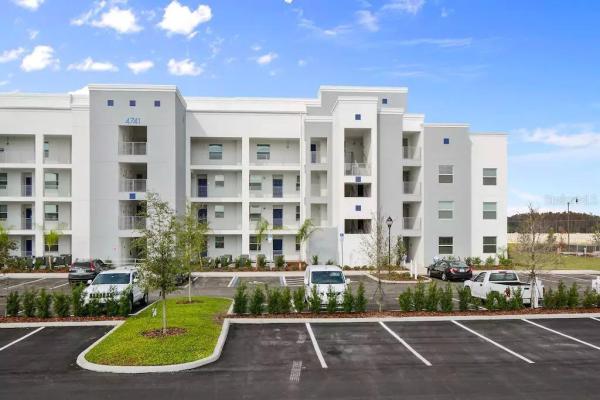 THE TERRACES AT STOREY LAKE CONDE