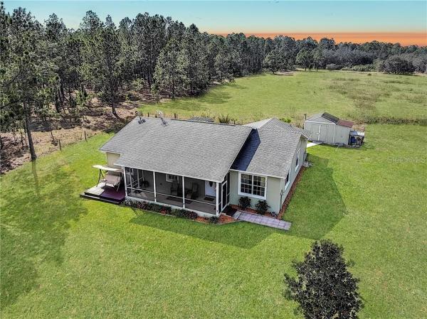 UNRE GROVELAND RANCH ACRES