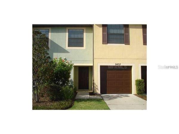 EDGEWATER AT LAKE BRANDON