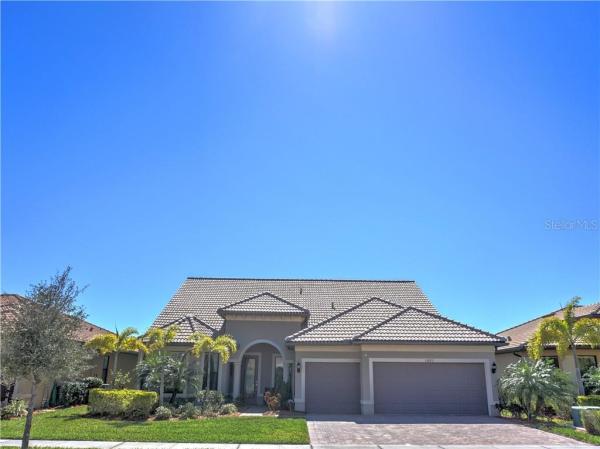 ISLANDWALK AT THE WEST VILLAGE