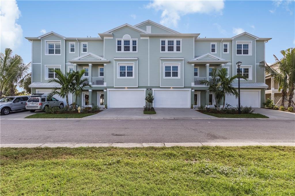 THE LANDINGS AT CORAL CREEK - фото