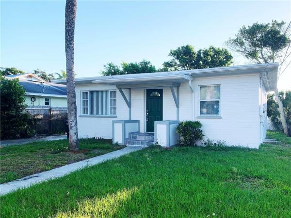 FUQUAYS DAYTONA BEACH