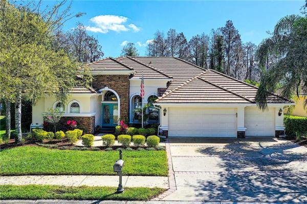 SALANO AT THE CHAMPIONS CLUB