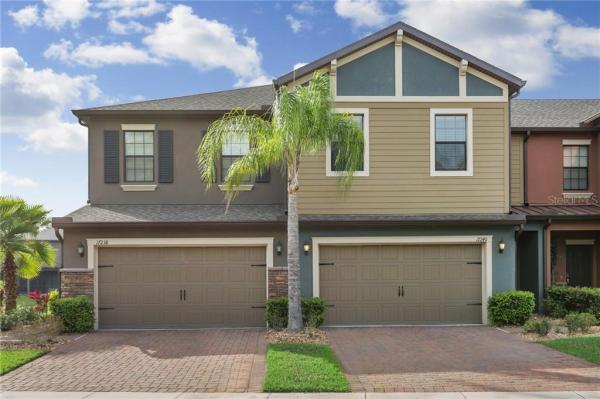 HIDDEN OAKS TOWNHOMES