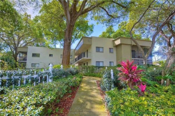 FOX CHASE WEST CONDO