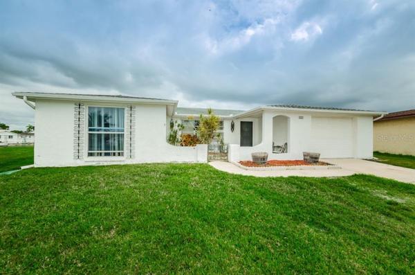 HOLIDAY LAKE ESTATES