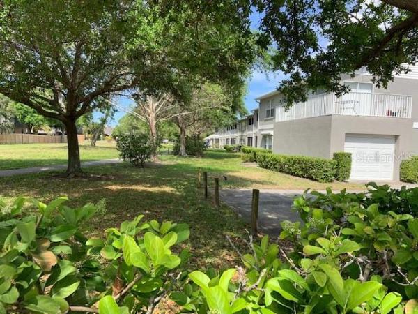 BAY POINTE VILLAS CONDO