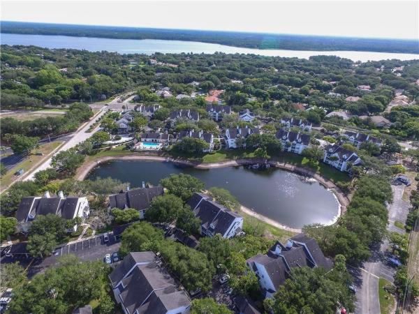 BENTLEY AT COBBS LANDING CONDO THE