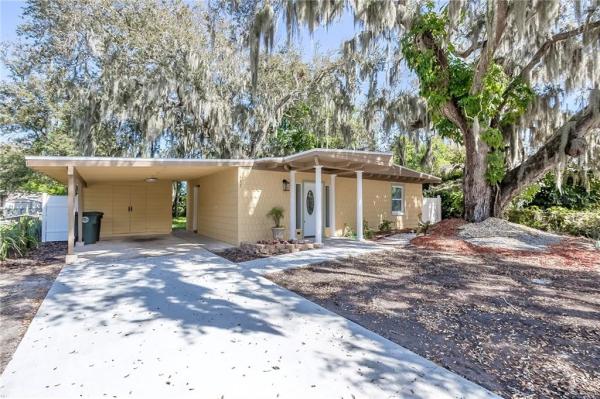 HIBISCUS PARK IN BLK 32 DAYTONA