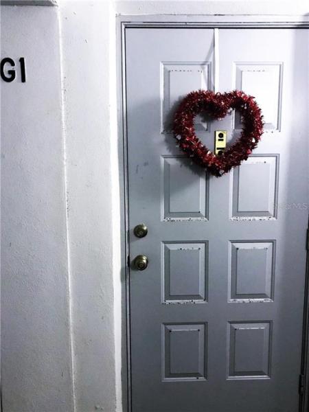 PINE RIDGE AT LAKE TARPON VILLAGE