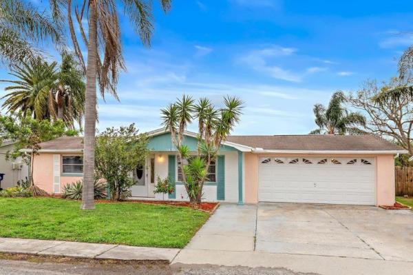 HOLIDAY LAKE ESTATES