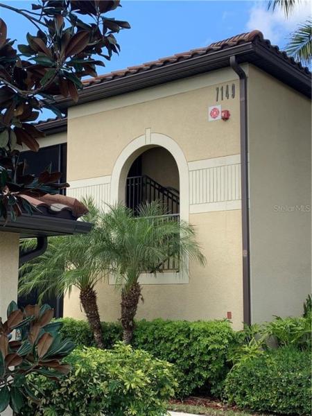 RIVER STRAND/VERANDA