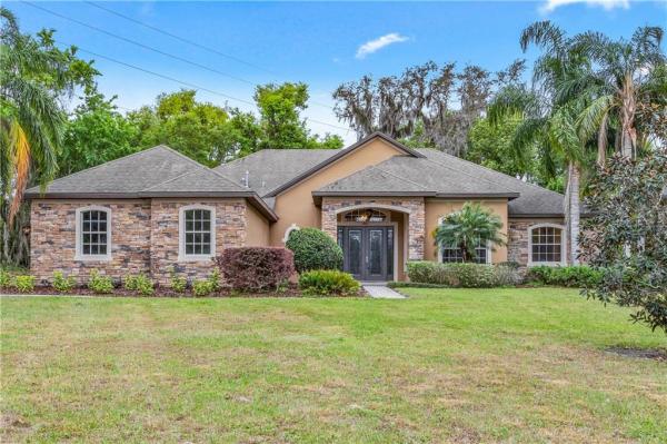 LEESBURG MAJESTIC OAKS SHORES