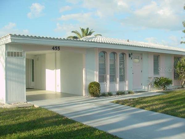 CIRCLE WOODS OF VENICE 1