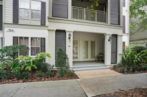 CARLYLE RESIDENCE S CELEBR CONDO