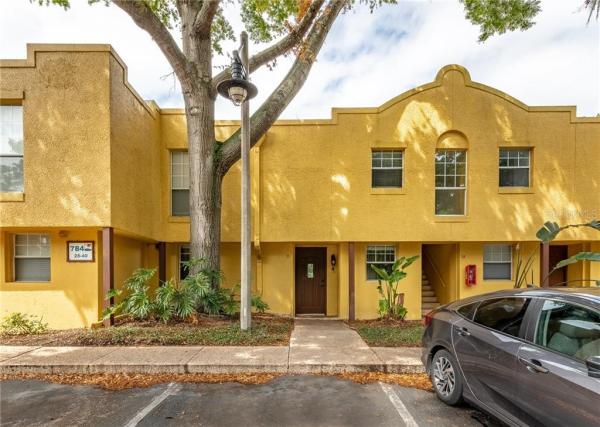 LA COSTA BRAVA LAKESIDE