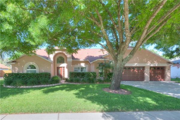 TRAILS AT VAN DYKE FARMS