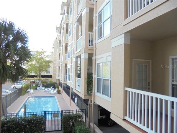 RESIDENCE AT RENAISSANCE