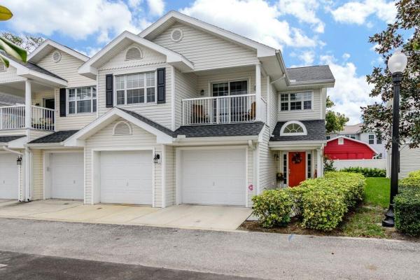 WELLINGTON PLACE TWNHS COMMUNITY