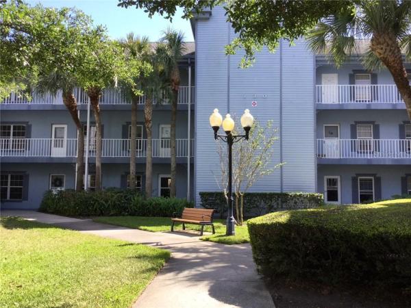 COUNTRY LAKES I CONDO