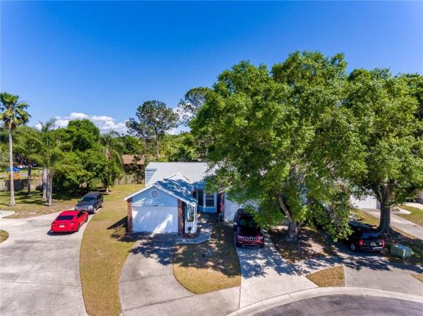 VILLAS OF BEACON GROVES