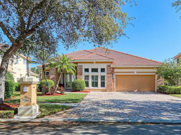 BAYOU CLUB ESTATES TR 5 PH 4