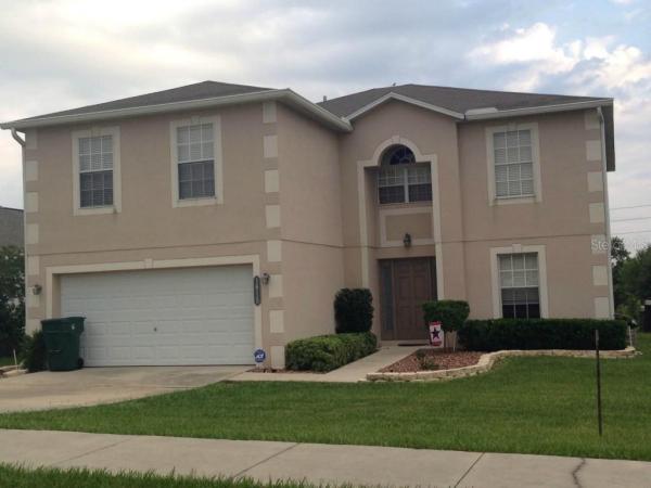 MASCOTTE DUKES LAKE PH 03