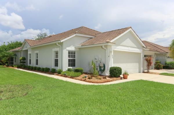 PELICAN POINTE GOLF & CNTRY CL