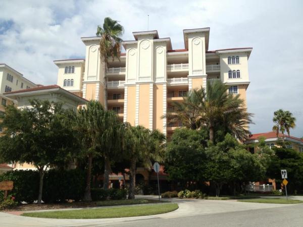 WATERFRONT ON VENICE ISLAND BLDG C