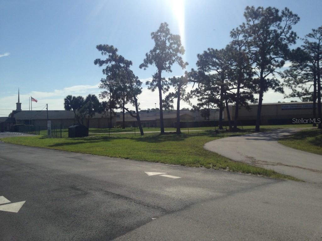 Commercial - фото