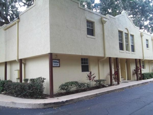 LA COSTA BRAVA LAKESIDE CONDO