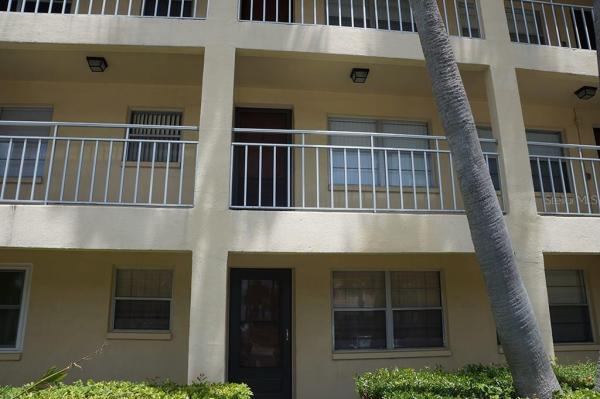 COLONNADES APT THE CONDO