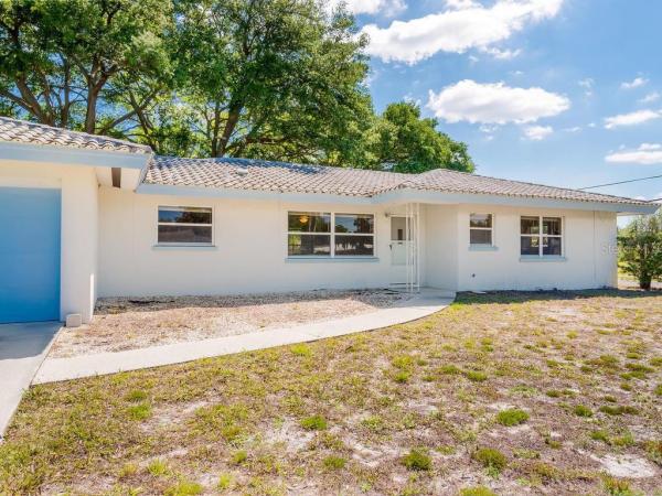 WHITFIELD COUNTRY CLUB HEIGHTS 4