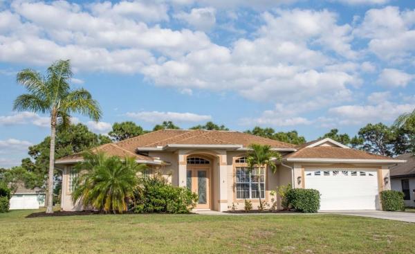 ROTONDA WEST BROADMOOR