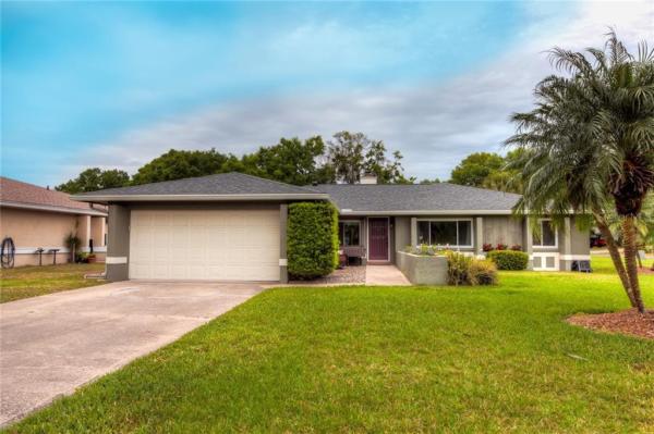 MOUNT DORA VILLAGE GROVE UNIT ONE