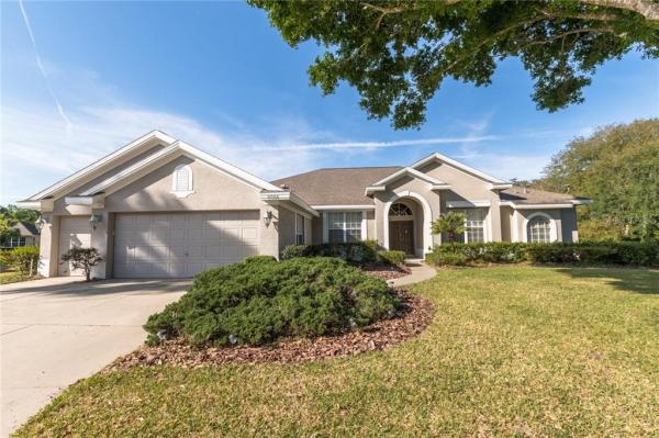 MOUNT DORA COUNTRY CLUB MOUNT DORA PH 02-2