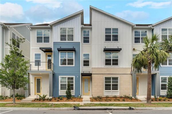 LAUREATE PARK NBRHD CENTER PH 1