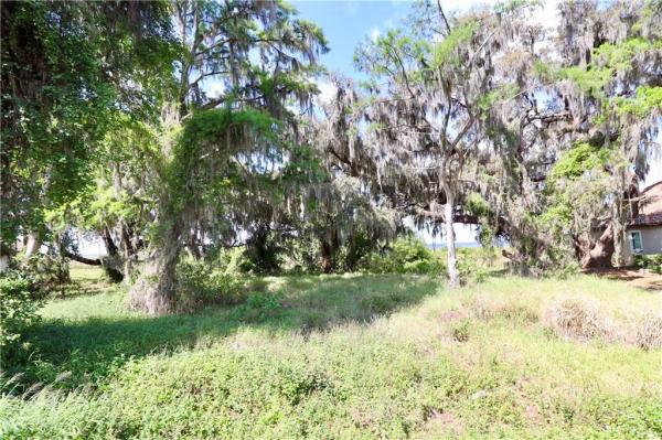 EAST LAKE PARK PH 03-5