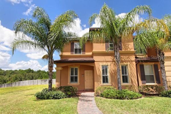 VILLA AT REGAL PALMS CONDO