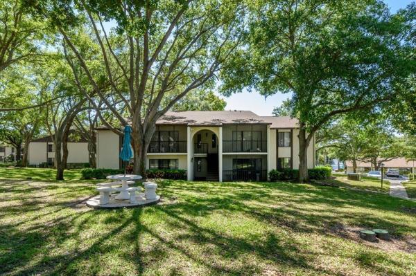 PINE RIDGE AT PALM HARBOR