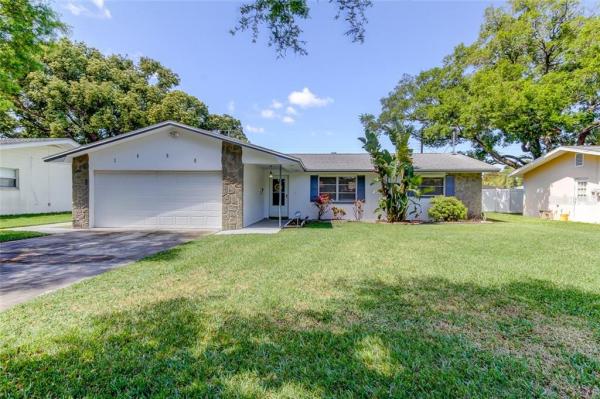 LAKESIDE TERRACE 1ST ADD