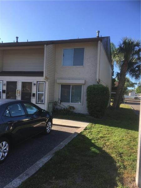 BARKWOOD SQUARE CONDO