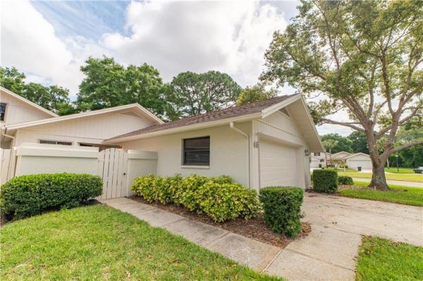 TOWNHOMES OF WESTLAKE